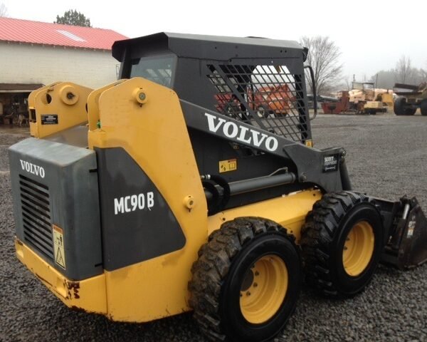 Chargeuse compacte Volvo MC90B – 2006 – Image 3