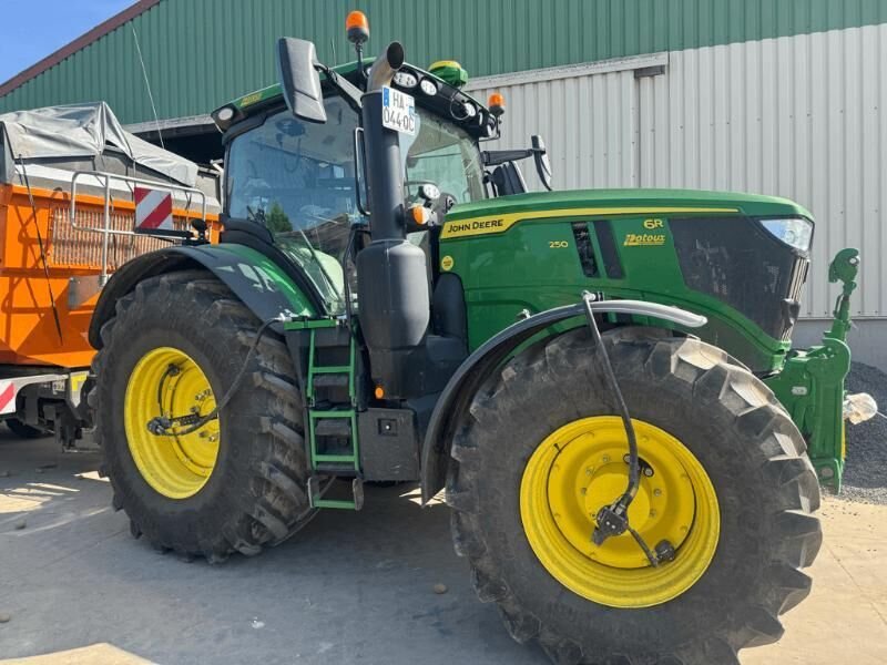 JOHN-DEERE-6R250-France_43378_2142320476277