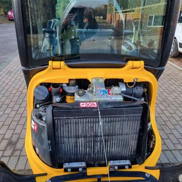 JCB 8016 CTS (2015) – Mini Pelle 1,5T – 2 487 h – Entièrement Révisée – Image 10
