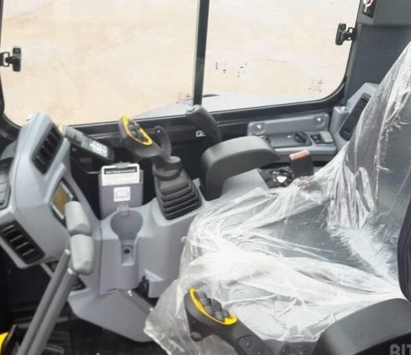Kubota U36-4 (2022) – Mini Pelle 3,6T – État Neuf avec 13 Heures – Image 4
