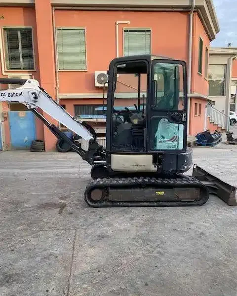 Bobcat E35 (2014) – Mini Pelle 3,5 Tonnes – 678 Heures – Image 4