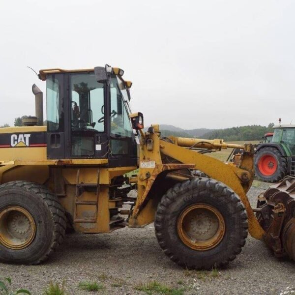 Chargeuse sur pneus Caterpillar 938G – 13,8 t, moteur 3126 DITA – Image 2