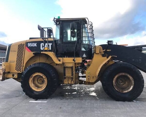 Chargeuse sur pneus Caterpillar 950K – 2013 – Image 1