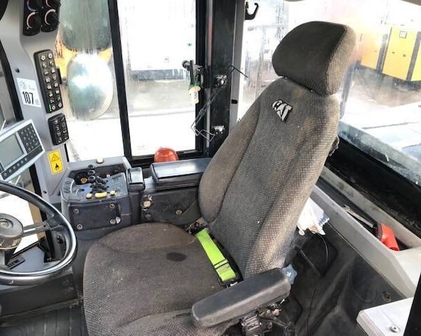 Chargeuse sur pneus Caterpillar 950K – 2013 – Image 3