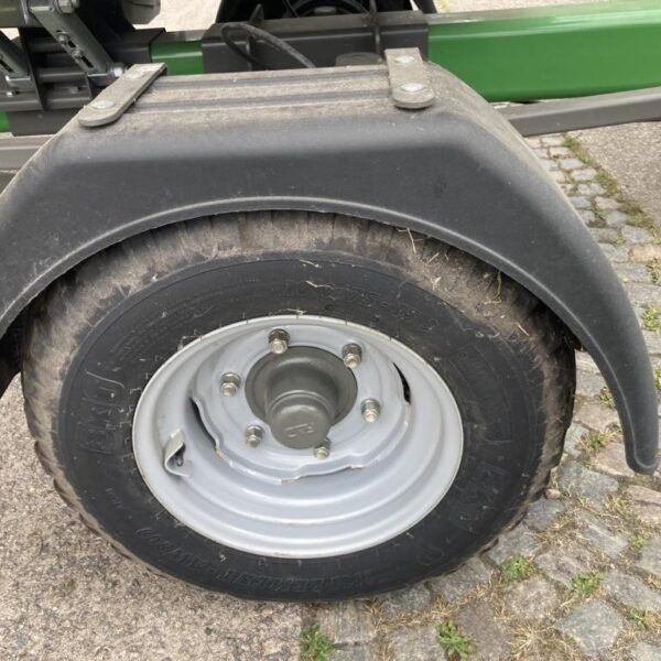 Chariot porte-coupe Power Carrier 4WT pour John Deere RD35F – 40 km/h – Image 3
